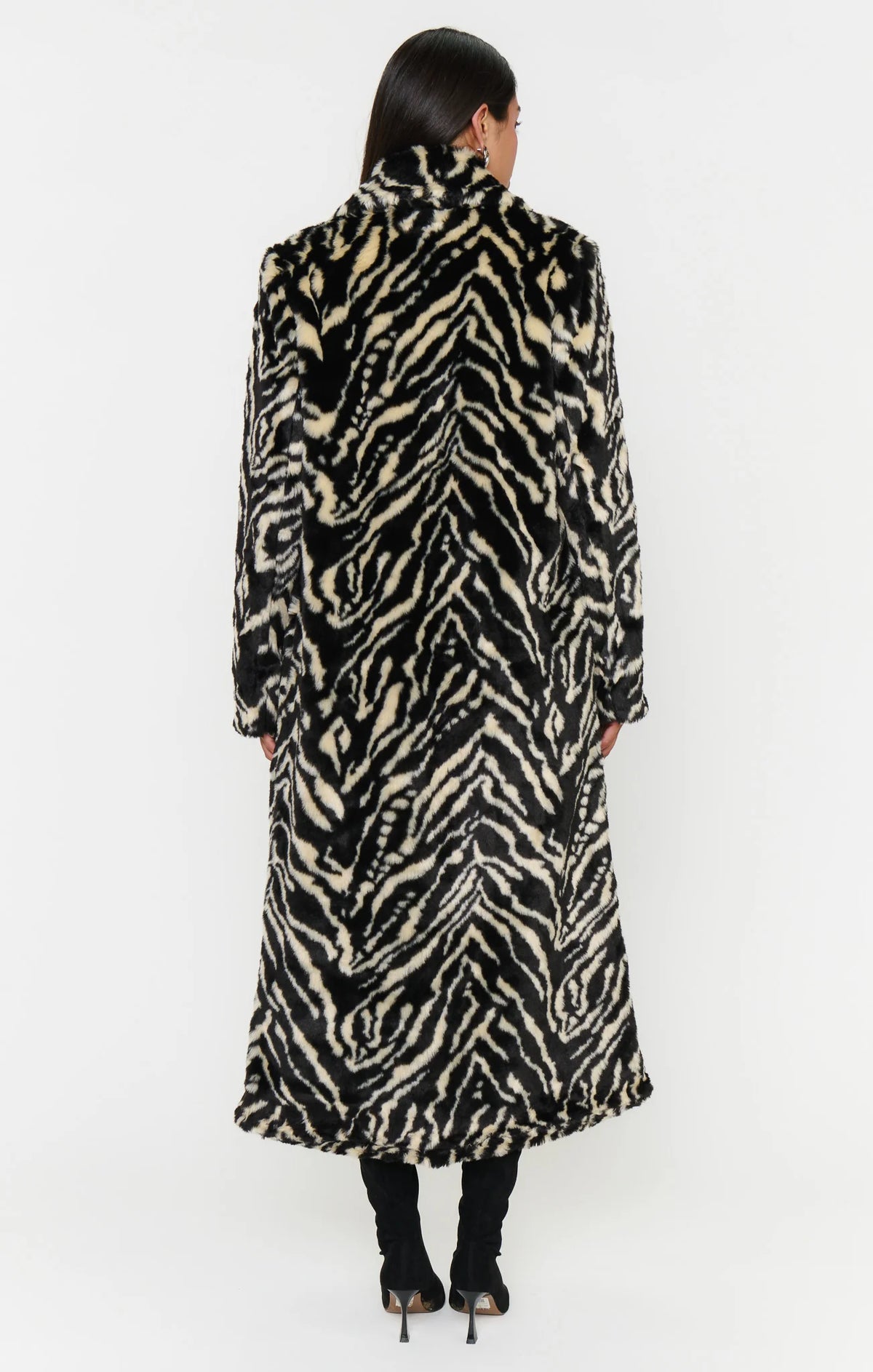 Miss Cindy Overcoat