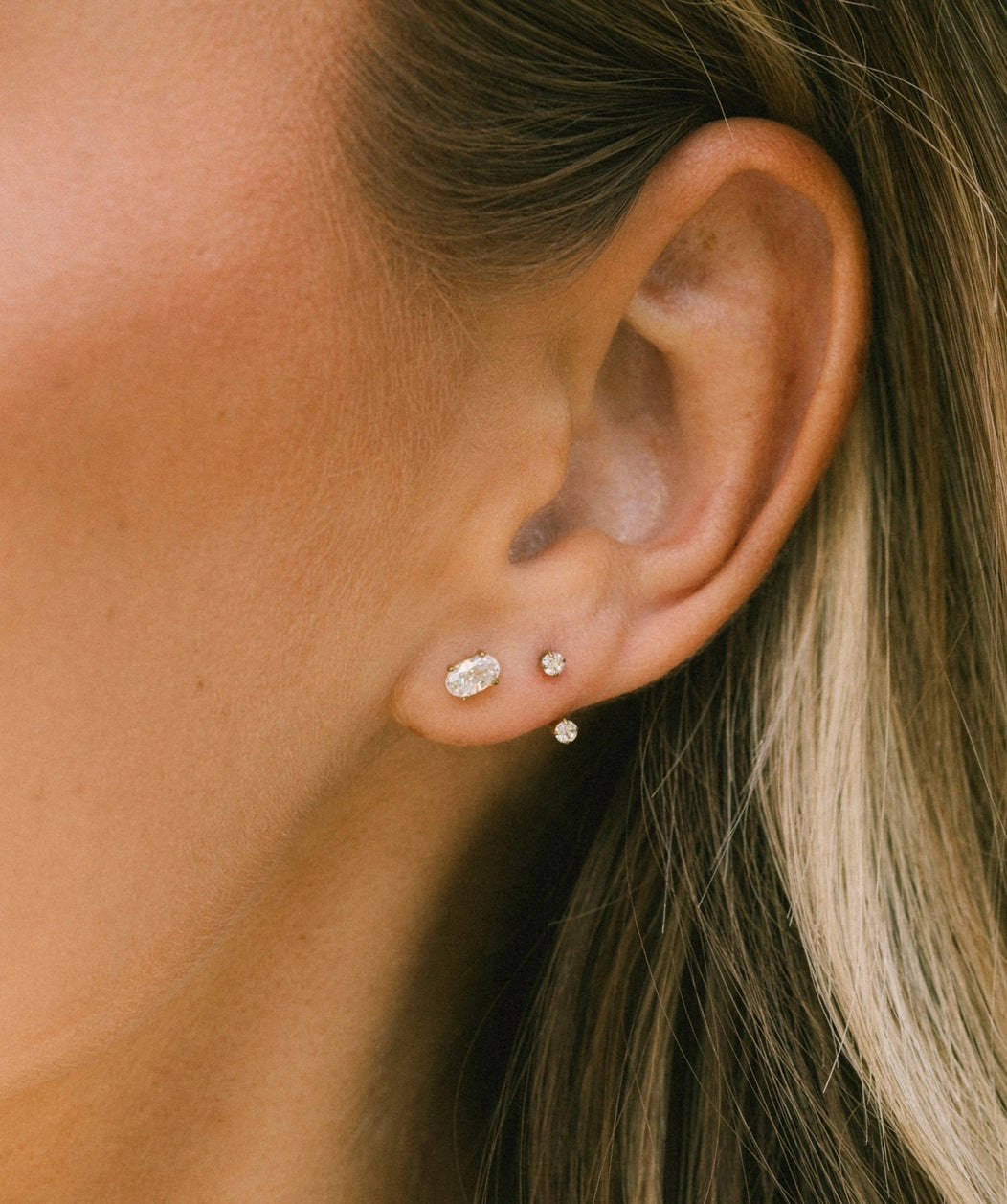 Petite Oval Flat Back Stud