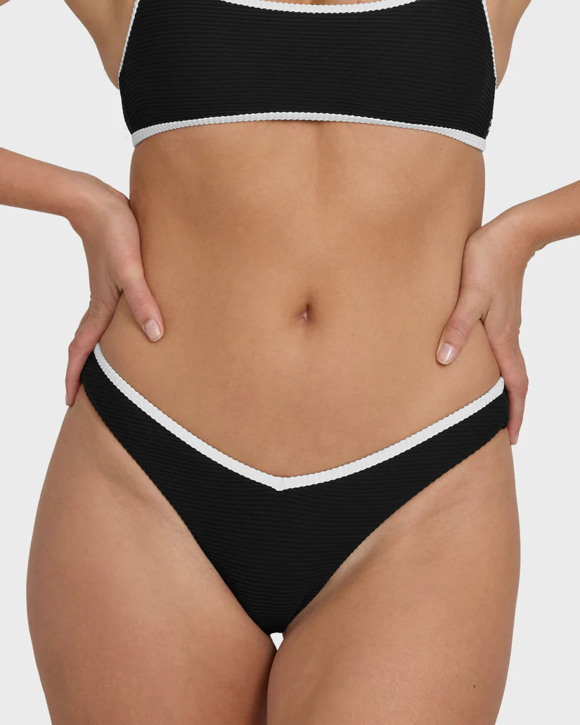 Tanlines Bound V Hike Bikini Bottom