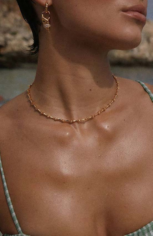 The Coquille Tennis Necklace